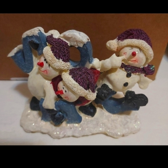 Crazy Mountain Figurines - Picture 1 of 2